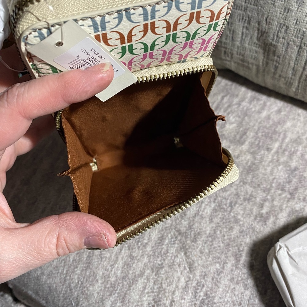 Fossil neutral multi colored crossbody Sofia phone bag - Picture 11 of 12